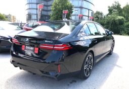 BMW serija 5 520d M-Sport Iconic NOVO