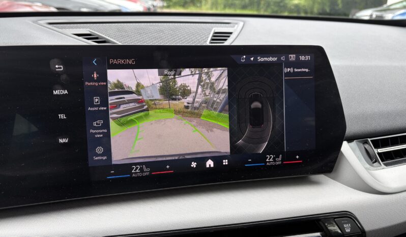 BMW X1 sDrive18d automatik NOVI MODEL full