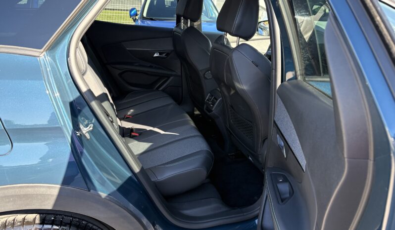 Peugeot 3008 1,5 HDI Allure, samo 72.000 km full